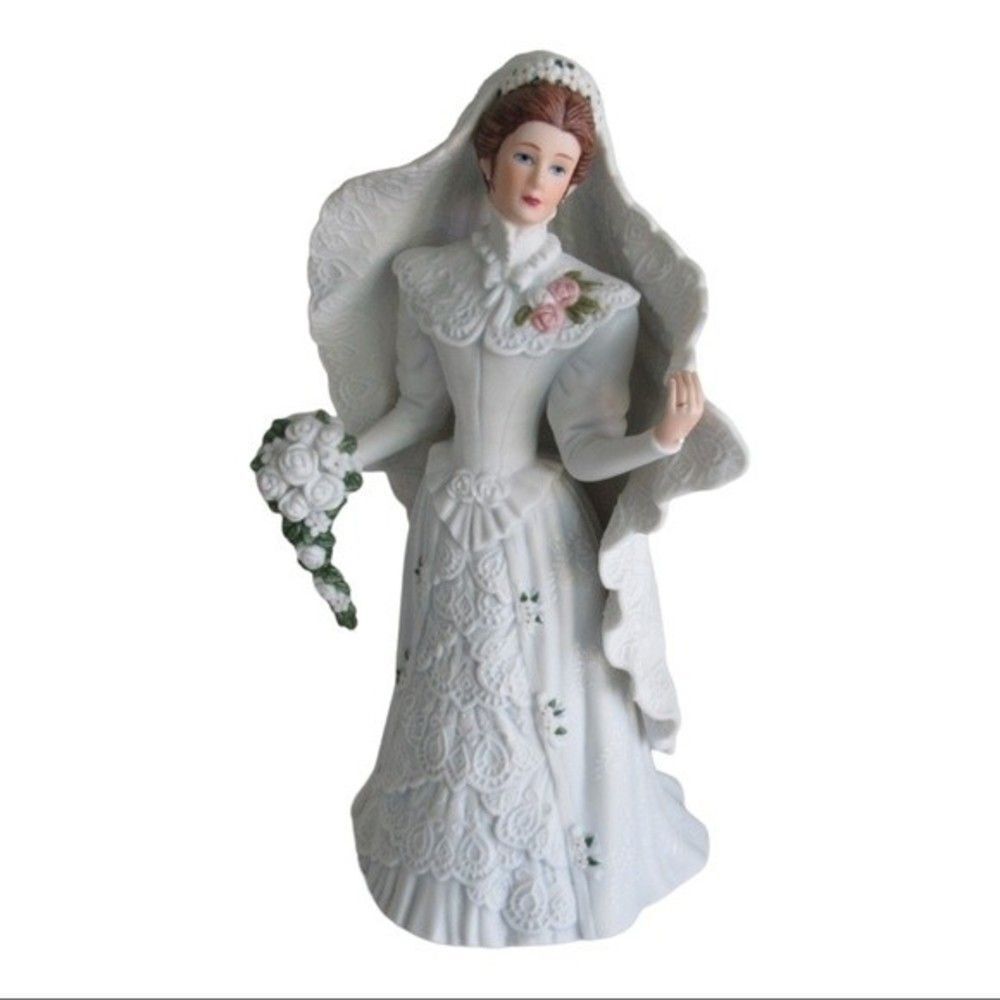 Lenox Vintage Centennial Bride Fine Porcelain Sculpture - Picture 13 of 14